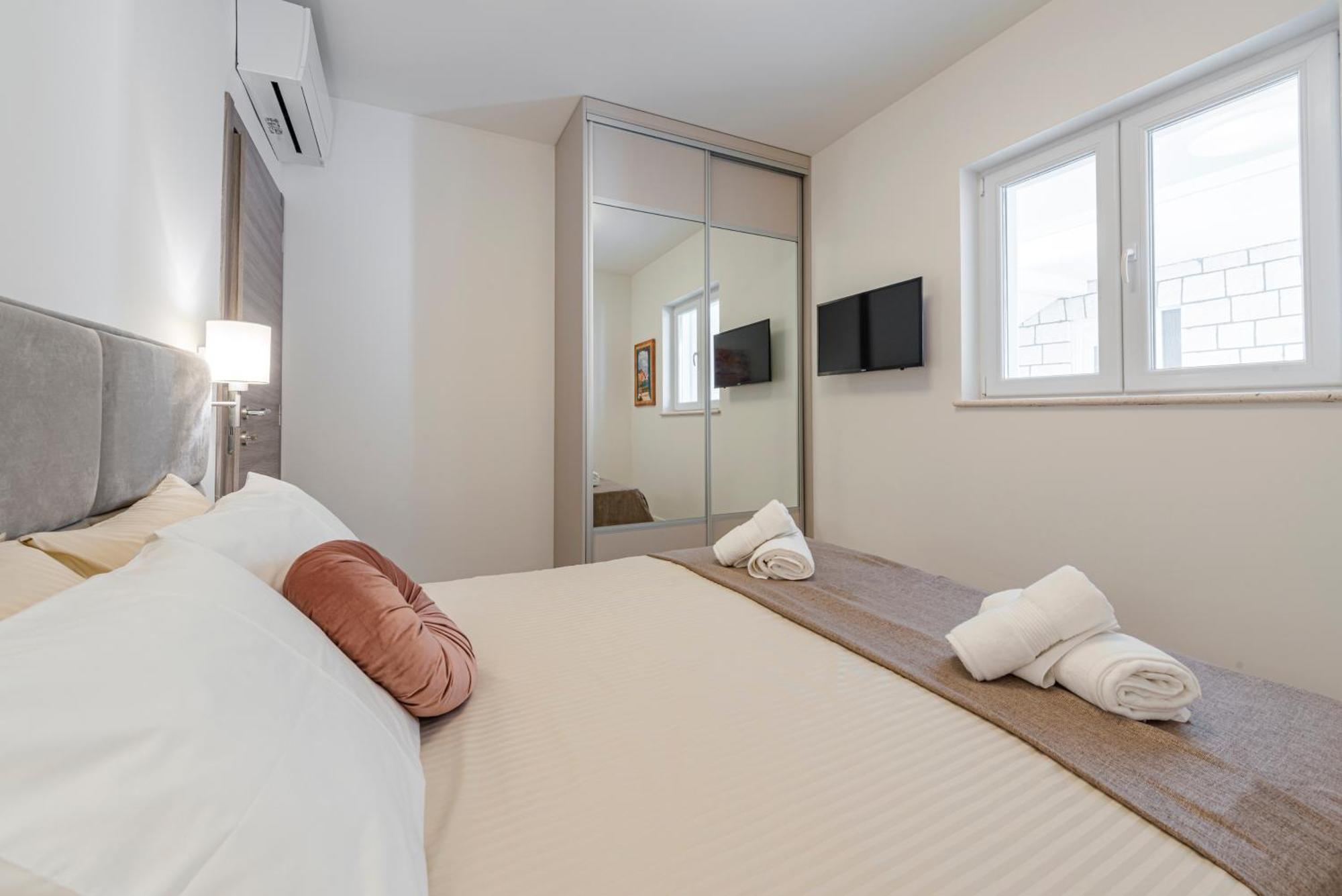 Sunset Premium Residence II & III Дубровник Экстерьер фото